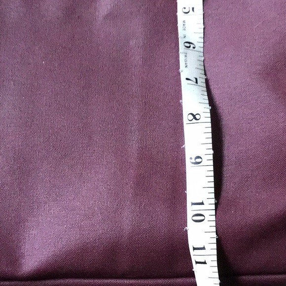 EUC Incase unique plum color computer case - Picture 9 of 9